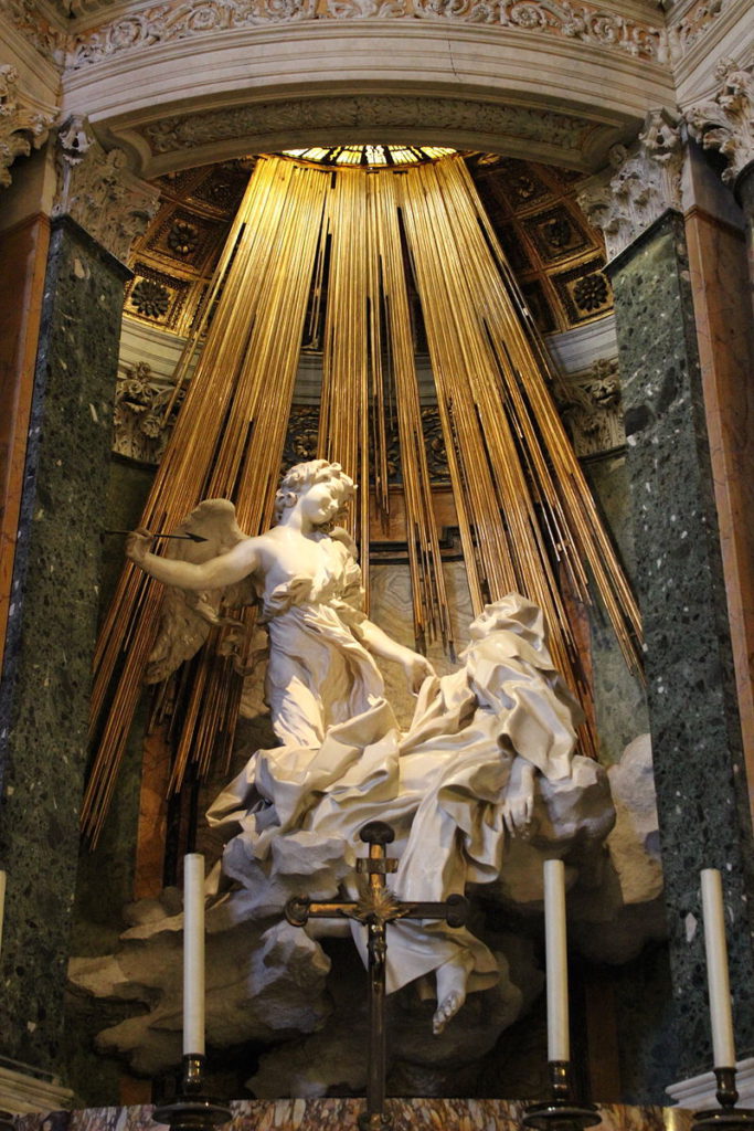 скульптура Бернини в церкви