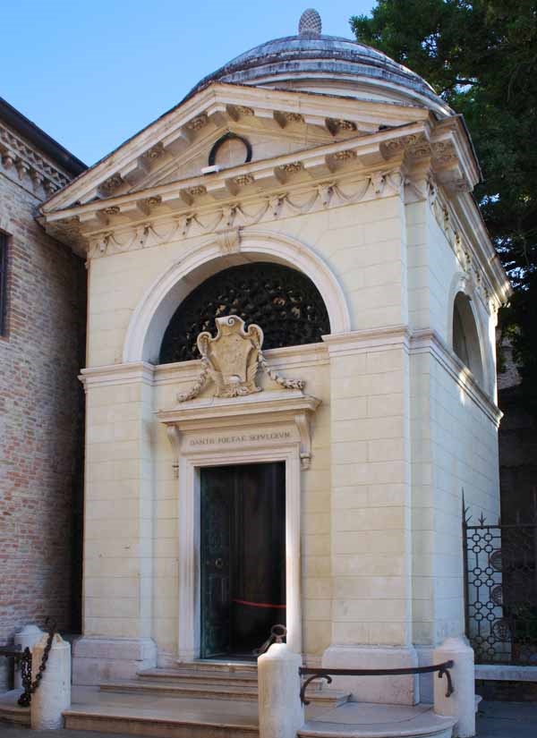 Гробница Данте в Равенне