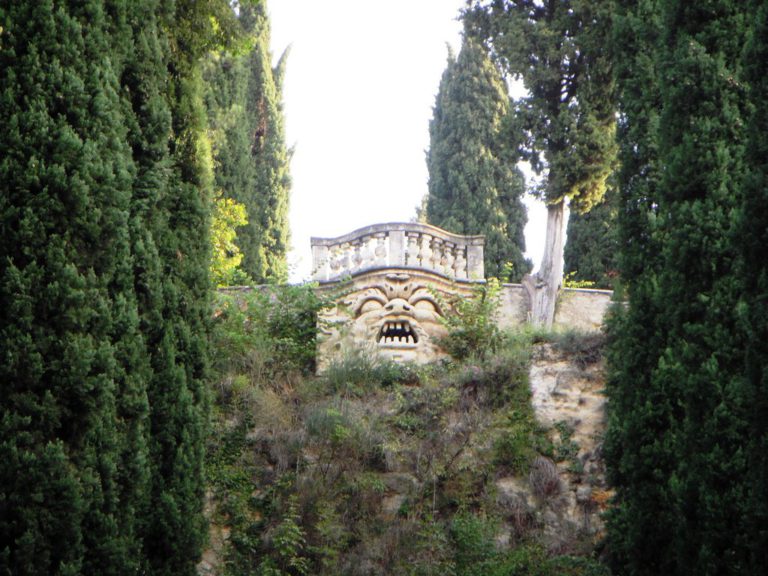 Балкон в саду Джусти