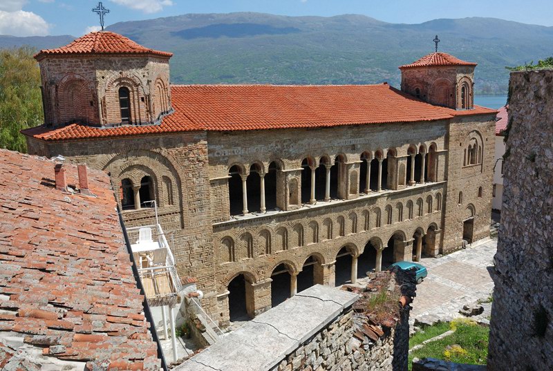 Базилика Святой Софии в старинном городе Охрид
