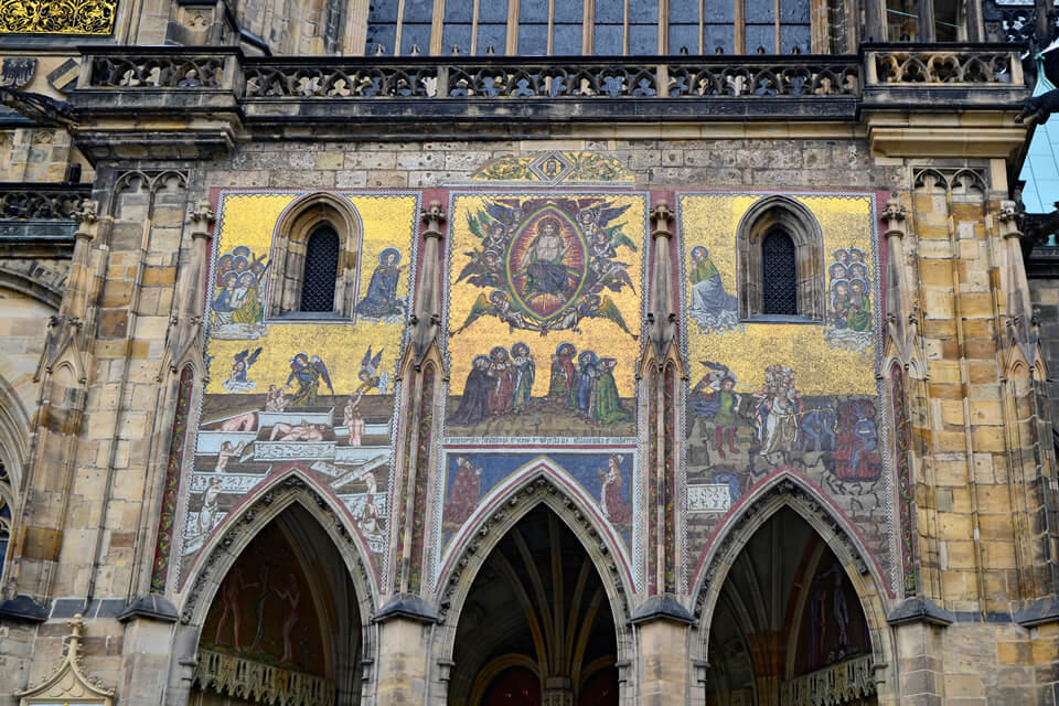 Золотые ворота в соборе Святого Вита