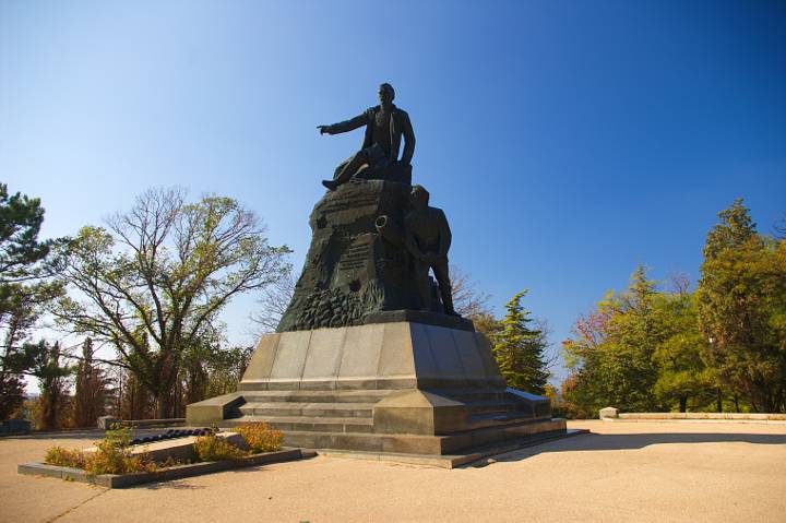 Памятник Корнилову Севастополь